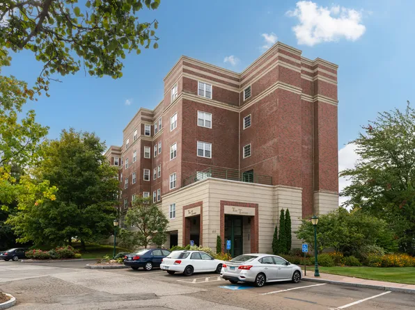 49 Rose Street APT 306, Branford, CT 06405