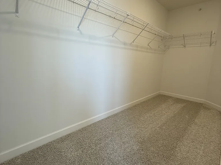 1071 Anmeadle Row — Photo 11
