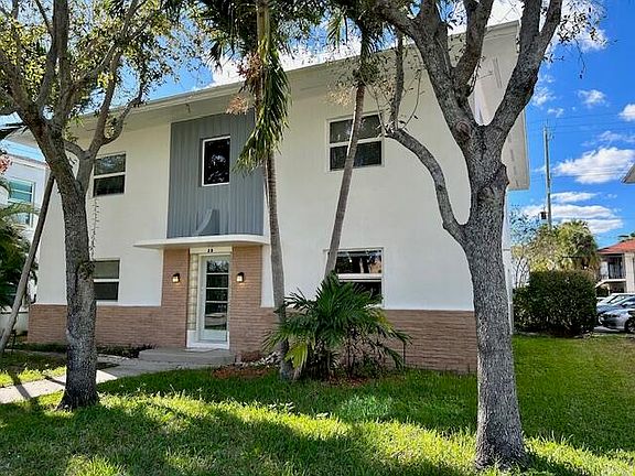 3rd image of 23 S Lakeside Dr #23