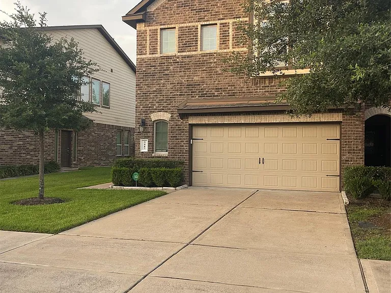 3417 Harvest Meadow Ln — Photo 1