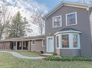 6314 Boston Ridge Rd, Orchard Park, NY 14127