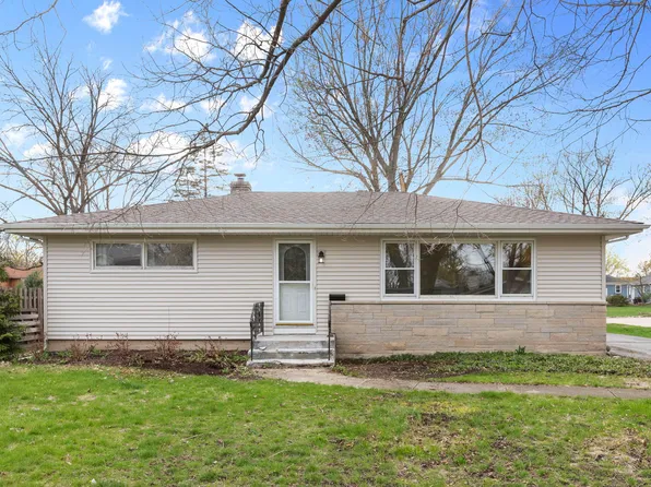 315 S 8th St, Saint Charles, IL 60174