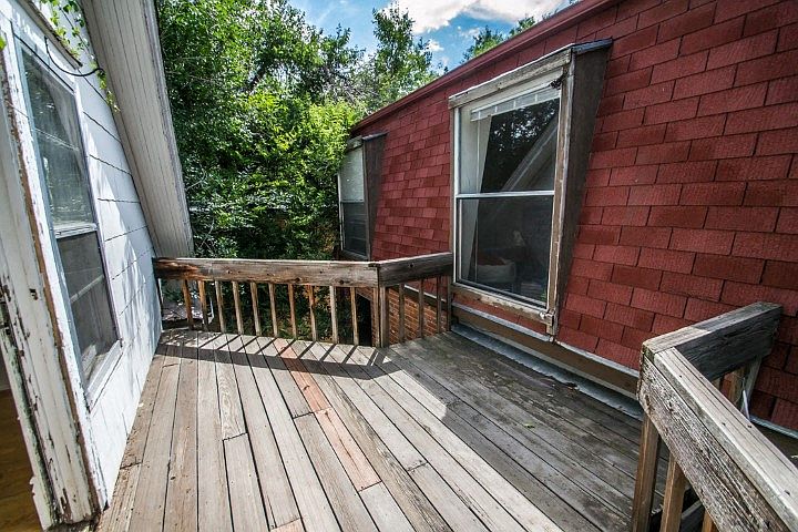 604 Marine St House Exterior