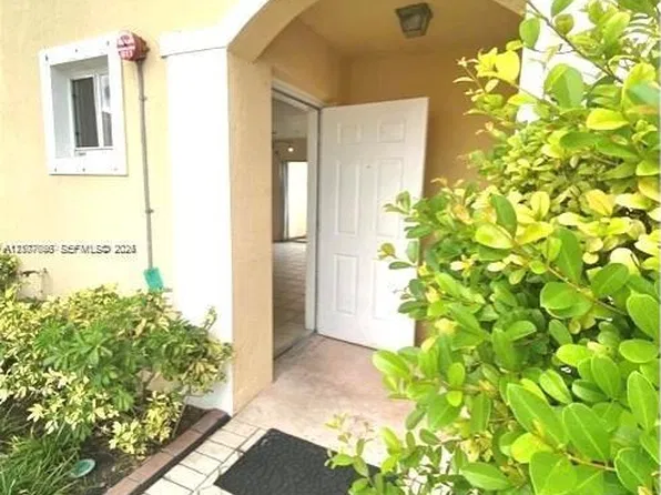 2088 NE 167th St, North Miami Beach, FL