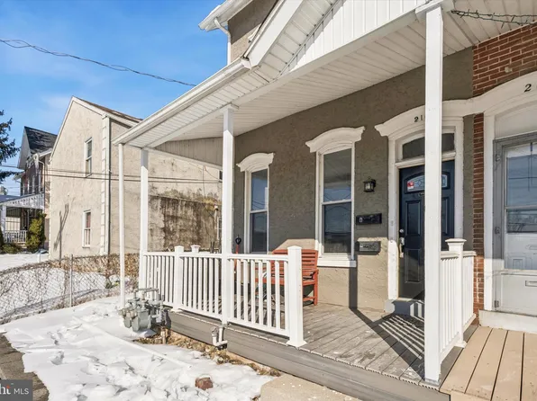 210 2nd Ave #1, Royersford, PA 19468