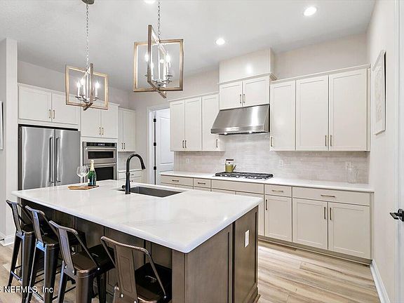 4th image of 185 LIBERTY BELL Road