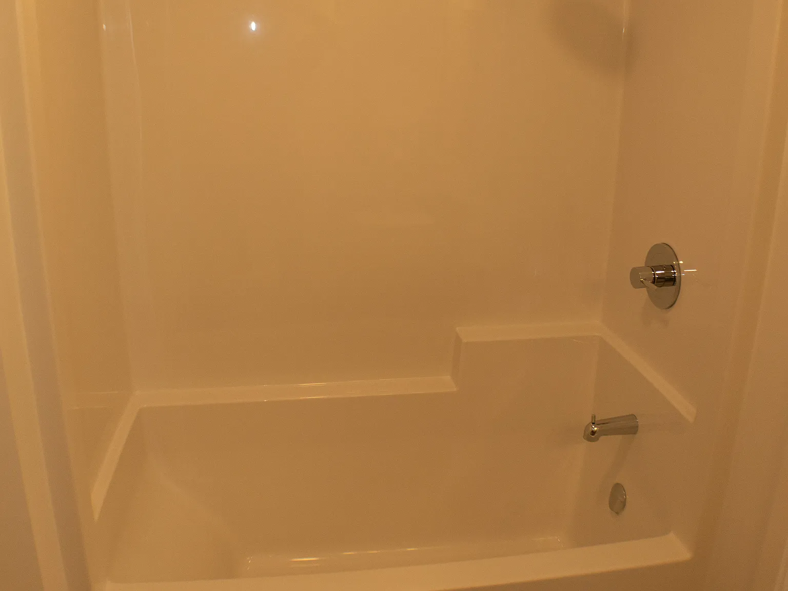 3 bed, 1.5 bath, 985 sqft, $1,650 — Photo 3