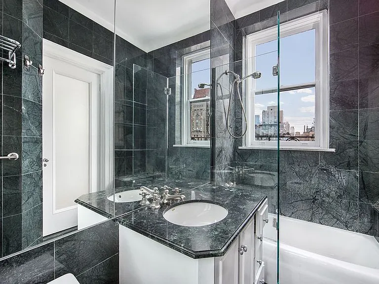 26 E 63rd St #11A — Photo 10