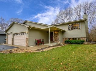 11524 Lakeside Cir, Champlin, MN 55316
