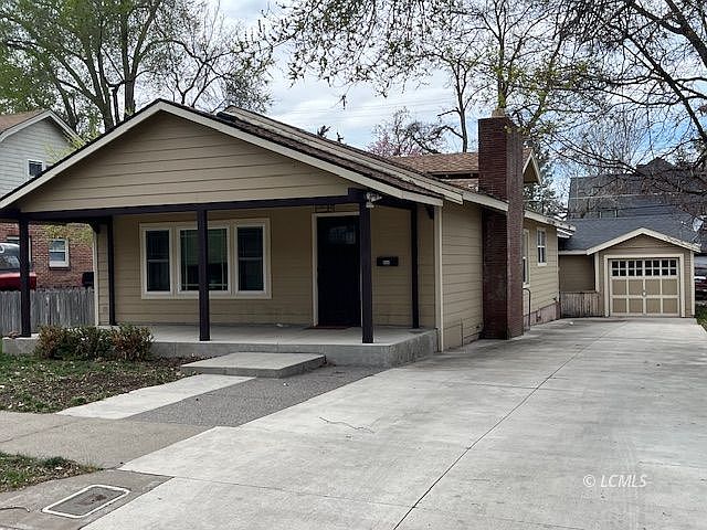 1st image of 444 S E St