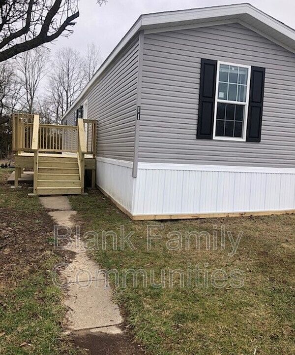 1st image of 102 Gaslight Dr Lot 11