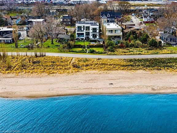 2nd image of 711 Beach Blvd