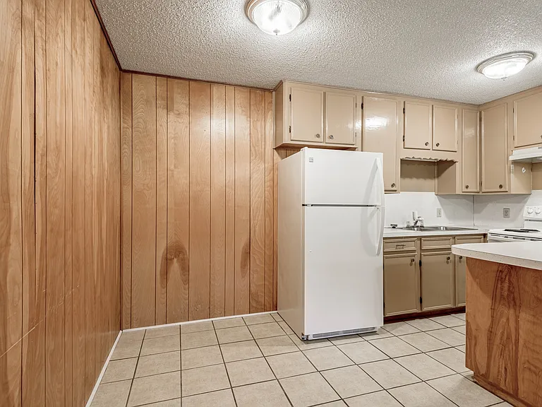 120 McAdams Ln — Photo 10