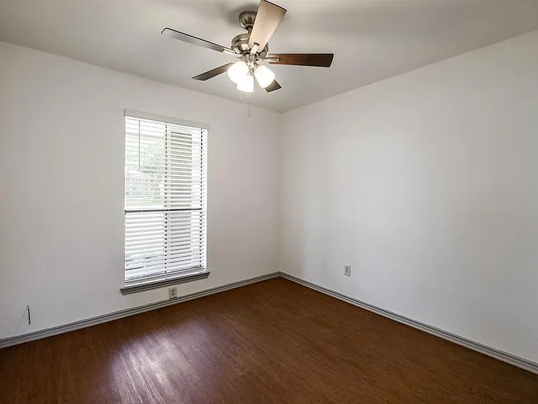 502 Eaglecreek Dr — Photo 19