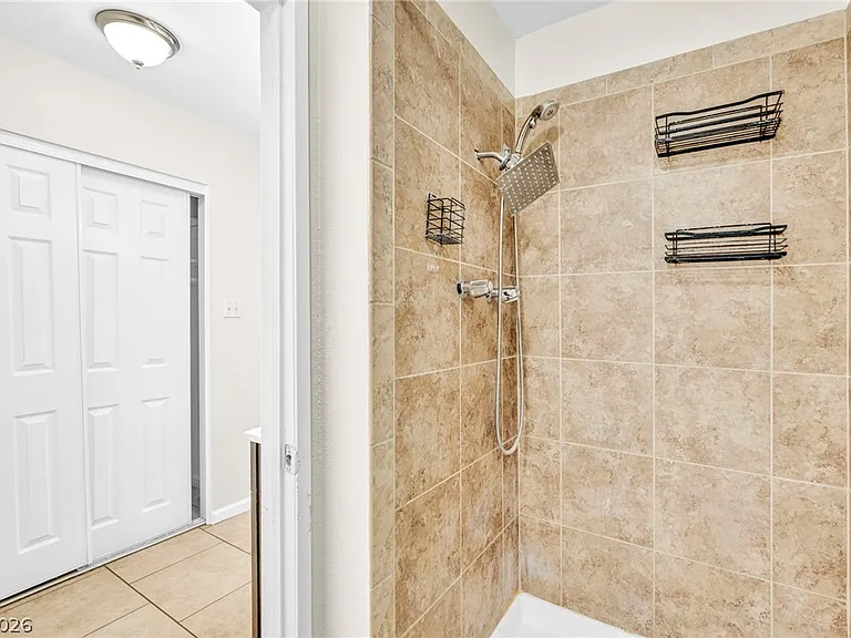 6921 Acoma Ct — Photo 22