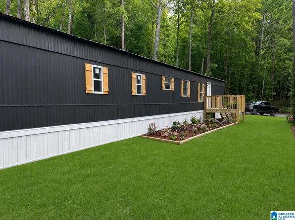 1305 Bohannon Dr, Moody, AL 35004