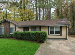 9020 Sterling Ridge Ln, Jonesboro, GA 30238