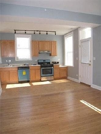 1st image of 2541 W Wabansia Ave #1