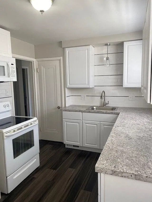 3 bed, 1.0 bath, 1112 sqft, $1,775 — Photo 4