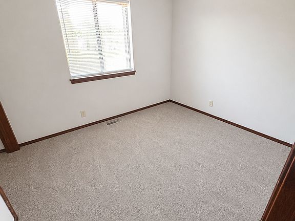 4th image of 1224 E Selma St APT 4
