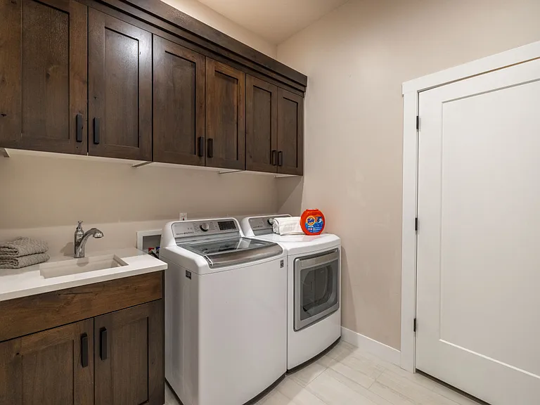 Laundry Room Cabinet