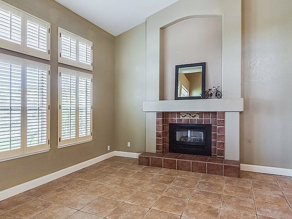 5th image of 2329 Eagle Ct