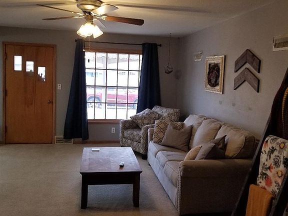 4th image of 1703 Pearl St