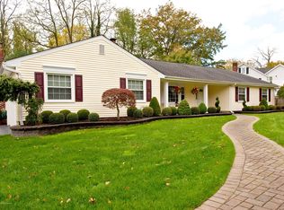 371 Dwight Rd, Middletown, NJ 07748