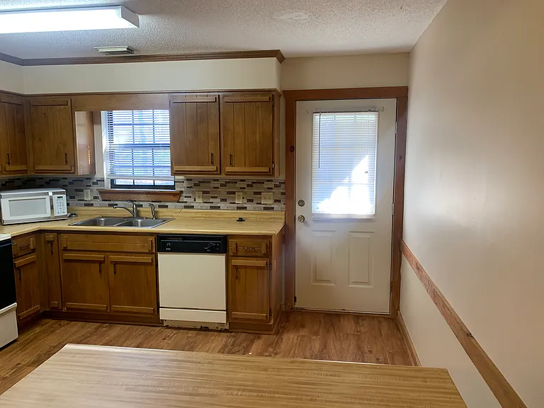 124 Winding Way — Photo 16