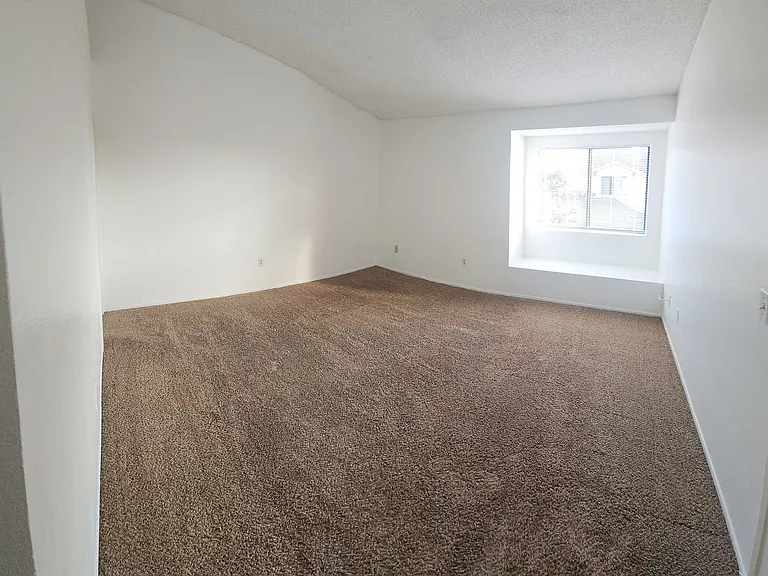 323 Blackfoot Ln — Photo 15