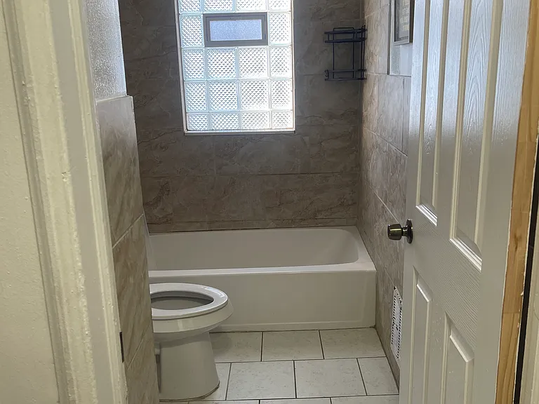 15808 Coyle St — Photo 34