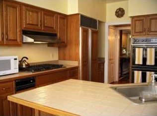 3906 Highwood Ct NW, Washington, DC 20007