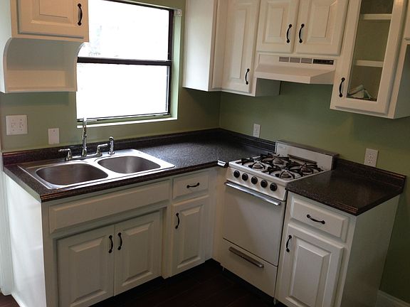 3rd image of 1540 Avondale Ave #2