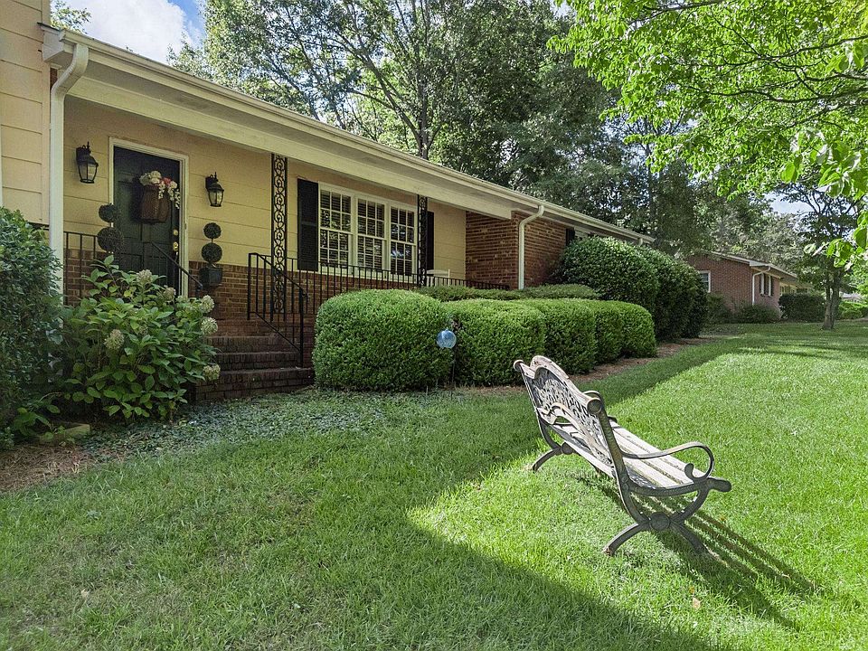 1st image of 357 Lake Forest Dr