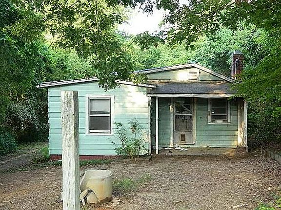 2nd image of 1050 Dogwood Dr
