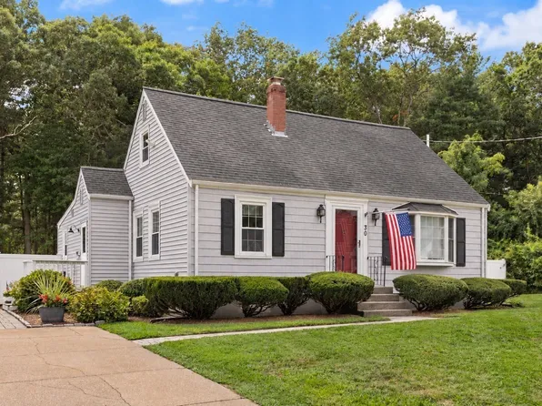 30 Eastman Ave, Foxboro, MA 02035