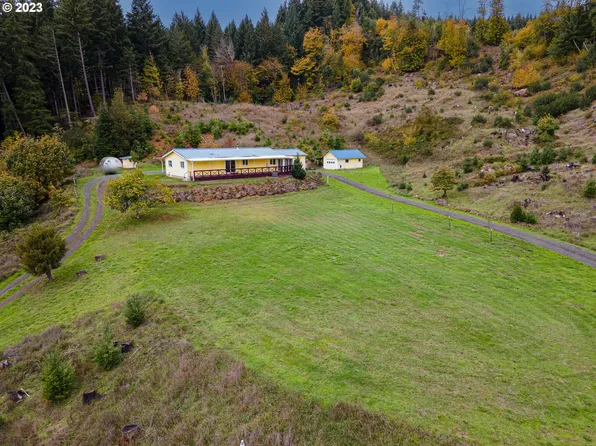 32477 W Saginaw Rd, Cottage Grove, OR 97424