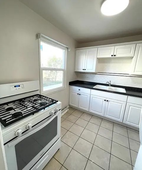 373 Termino Ave #2 — Photo 3