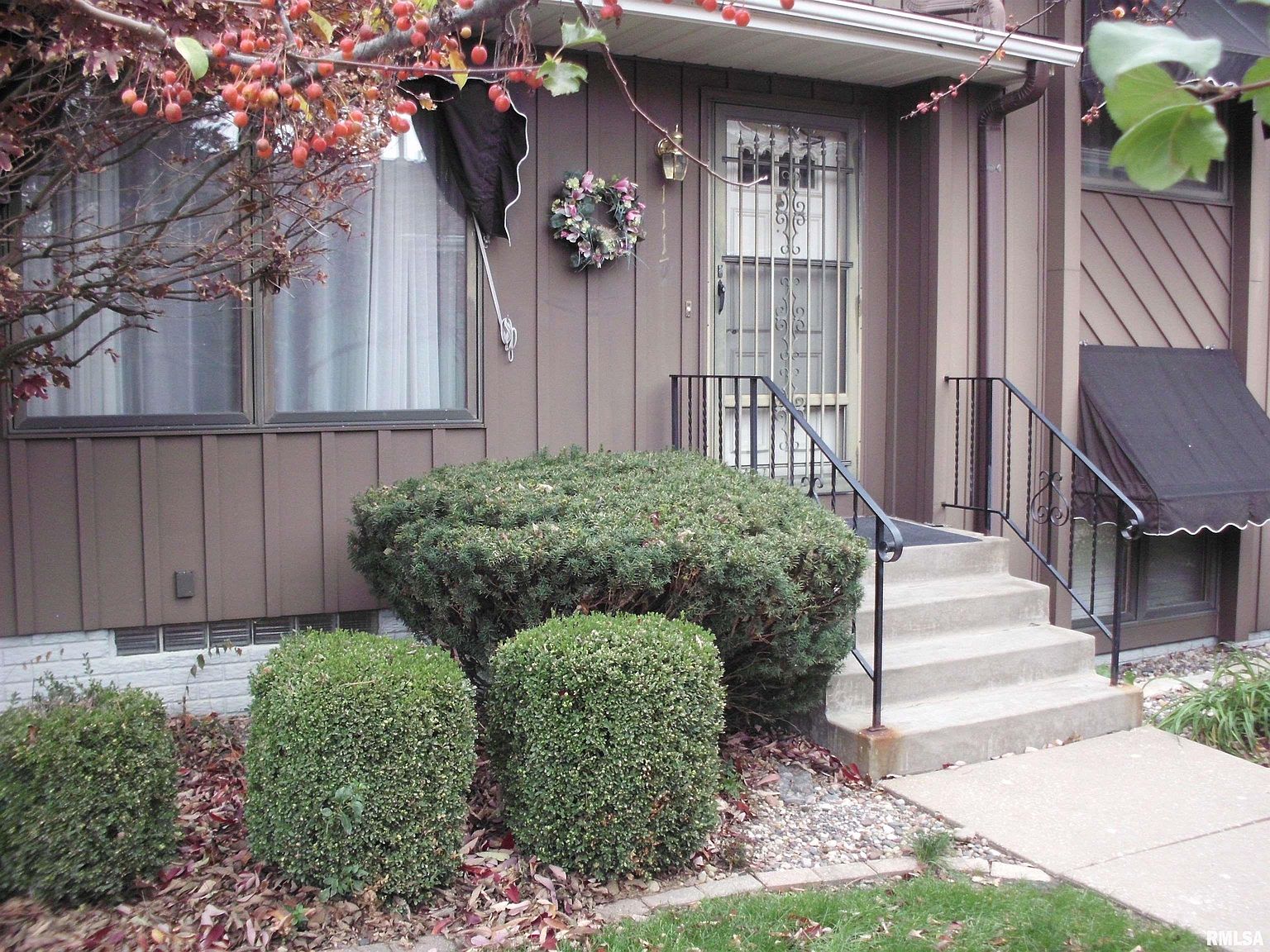 1117 48th Ave 8, East Moline, IL 61244 MLS QC4247771 Zillow