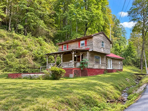 6728 Strait Hollow Rd, Pinsonfork, KY 41555