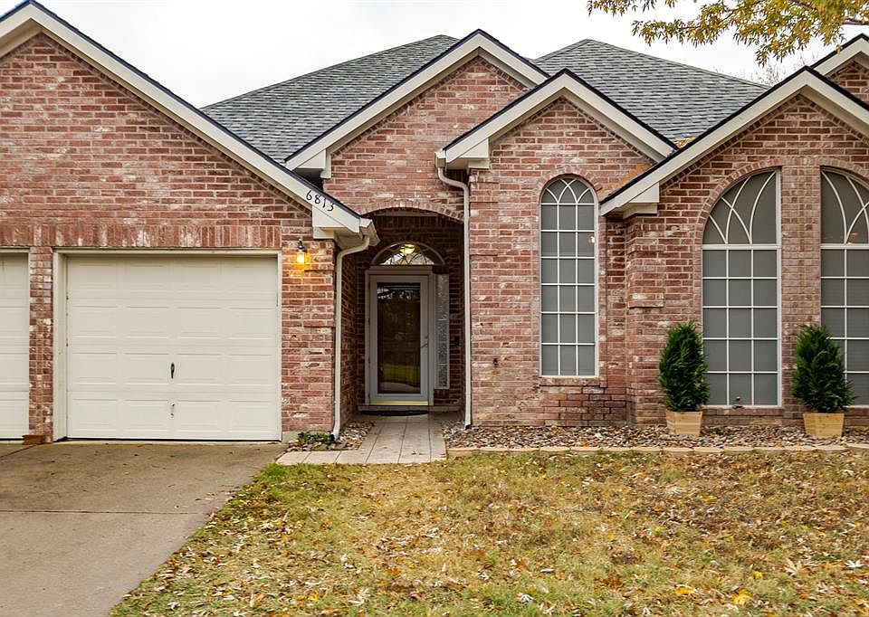 1st image of 6813 Moss Ln