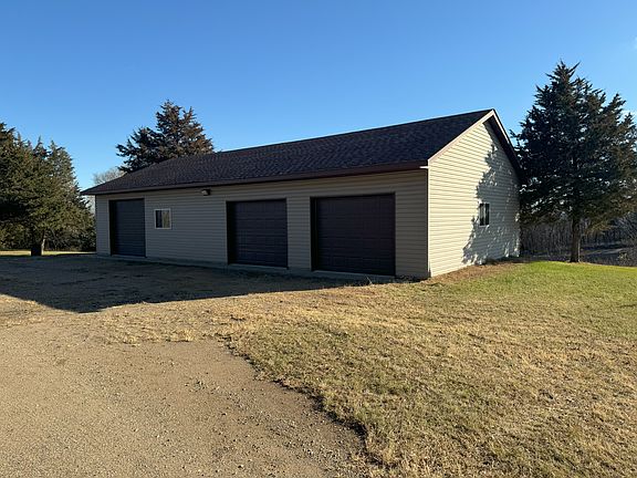 2nd image of 32466 State Highway 93