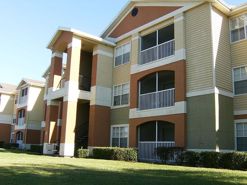 1st image of 1909 Summer Club Dr APT 203