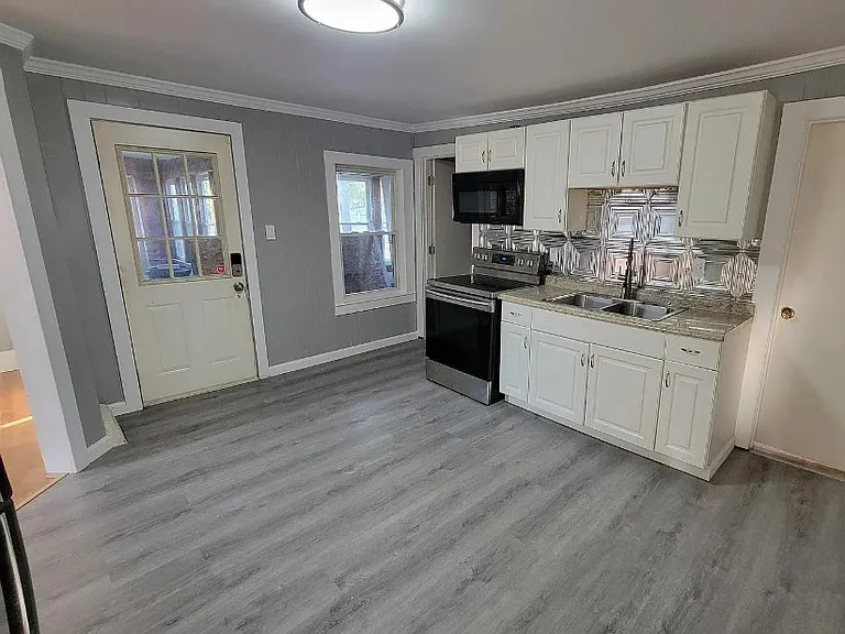 92 Ledge St #1 — Photo 1