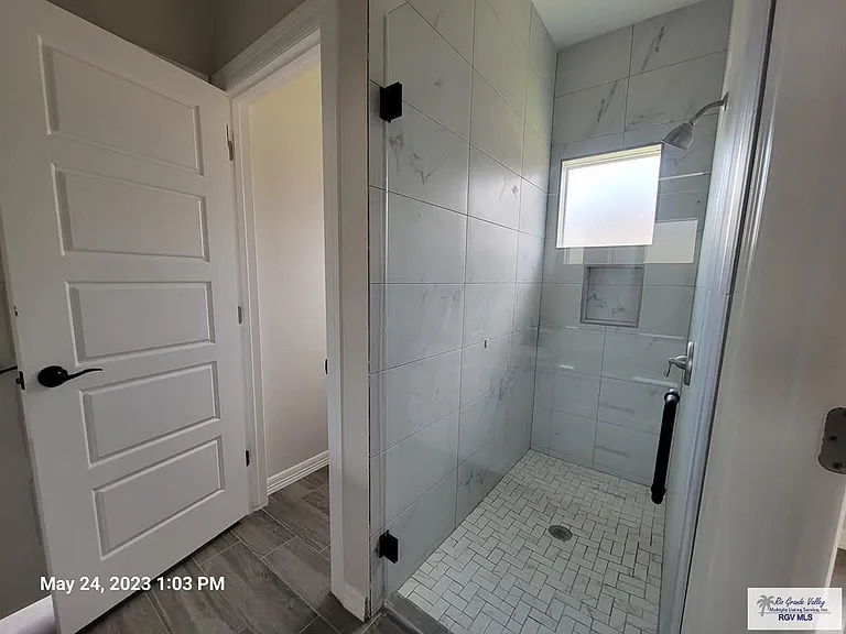 4704 River Oak Cir — Photo 4