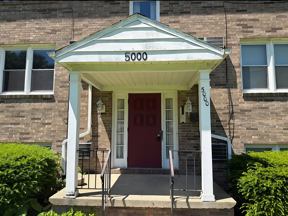5000 West Blvd #302