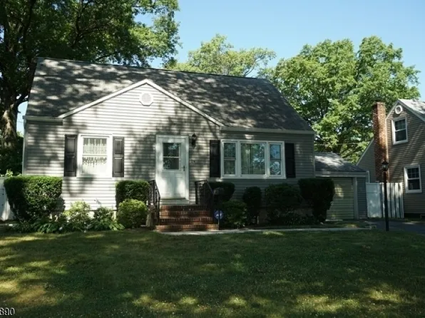 214 Villa Pl, Rahway City, NJ 07065