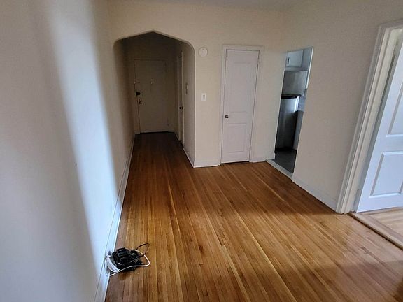 4th image of 64-62 Booth St #2B