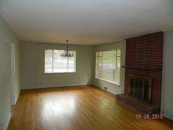 4th image of 5334 Oakton Street