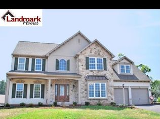 25 Sandstone Dr, Stevens, PA 17578